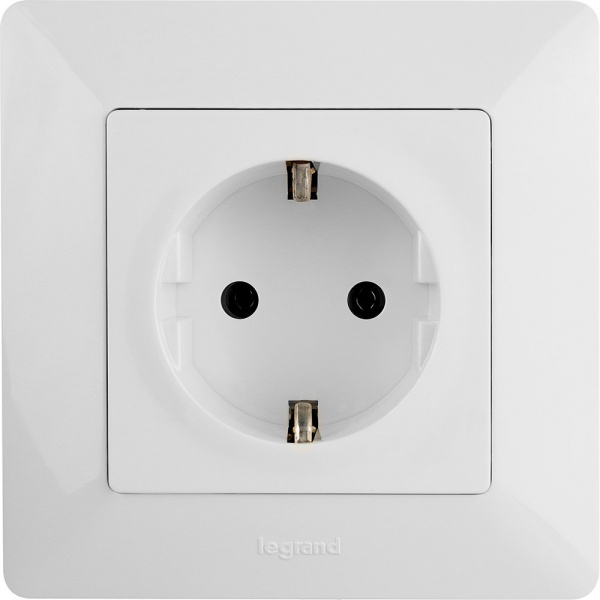 Legrand Valena LIFE DIY Бел Розетка 1-ая с/з, безвинт.зажим