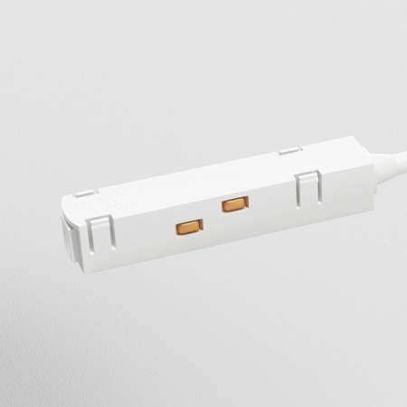 Угловой коннектор питания TRA004CPC-22W Maytoni Accessories for tracks