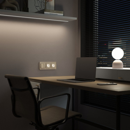 Розетка с подсветкой W (айвори матовый) W1171462