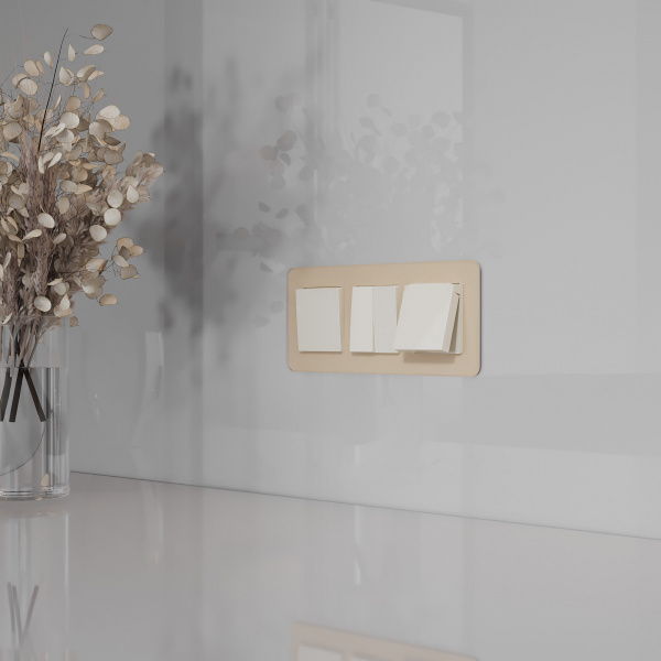 Розетка влагозащ. с зазем. с защит. крышкой и шторками N (слоновая кость) W1171203