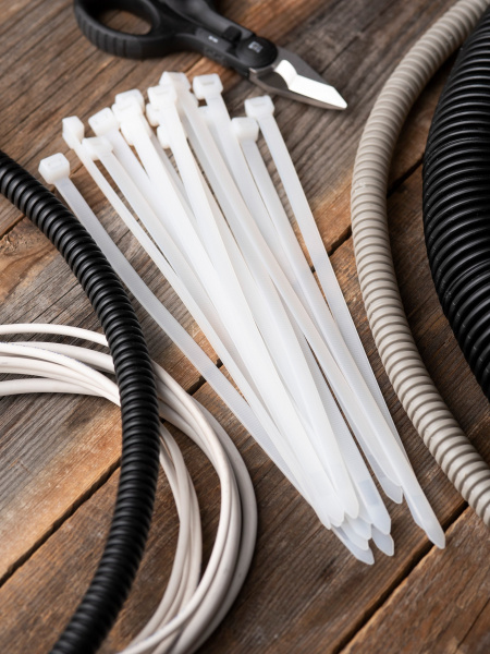 EKF Basic Хомут нейлоновый (7,2х150) (100шт.)