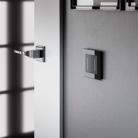 Рамка из стекла на 1 пост Favorit черный W0011108