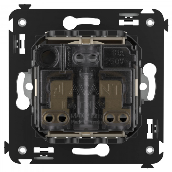 DKC Avanti Ванильная дымка Розетка 2P+E со шторками