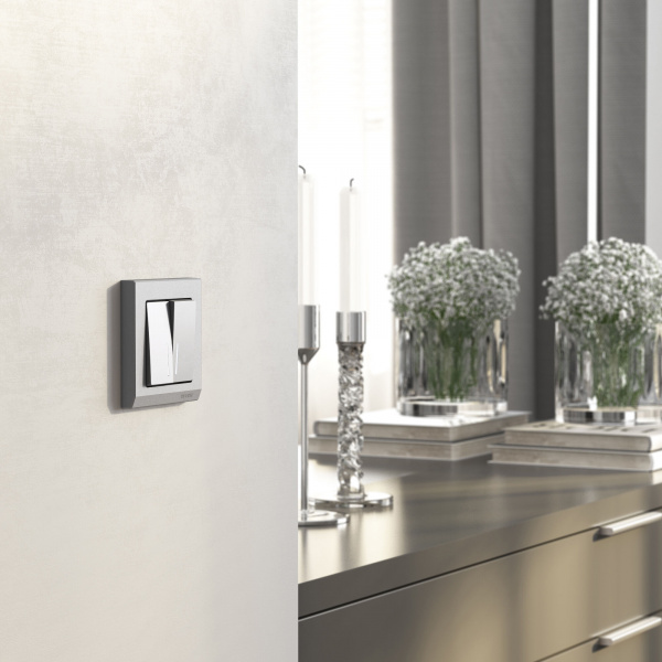 Рамка из поликарбоната на 1 пост Stark серебряный матовый W0011865