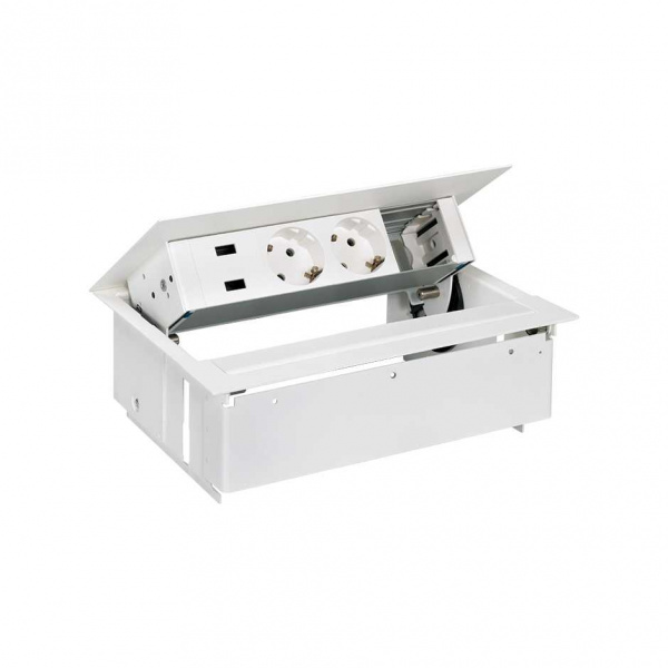 Simon 400 Белый Врезной розеточный блок с крышкой и мет. вводом, 2x2P+E, 2xUSB зарядное уст., 1 пустой модуль