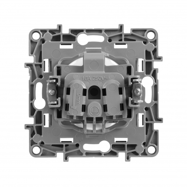 Legrand Etika Алюминий Розетка б/з со шторками, винтовые клеммы