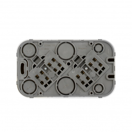 Legrand Quteo IP 20 Белый Розеточный блок с предварительным подключением 2 x 2К без шторок - 16 A - 250 В~