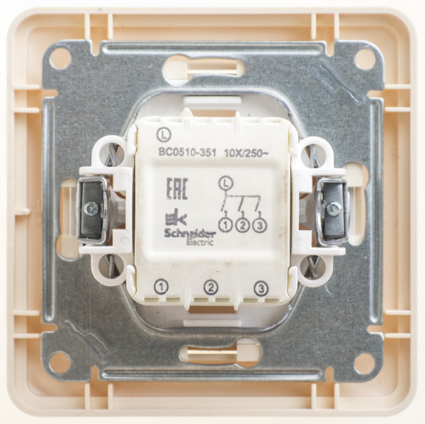 Systeme Electric Wessen 59 Беж Выключатель 3-клавишный, 10АХ (в сборе)