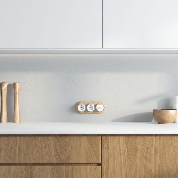 Рамка на 3 поста светлый бук W0035224