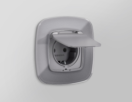 Лицевая панель OMEGA (Сталь матовый) для электрической розетки с заземлением со шторками и крышкой IP44 QUANT AP5080