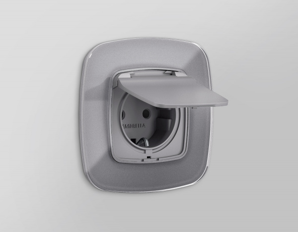 Лицевая панель OMEGA (Сталь матовый) для электрической розетки с заземлением со шторками и крышкой IP44 QUANT AP5080