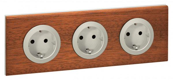 Legrand Celiane Орех Рамка 3-ая (2+2+2 мод)