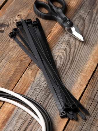 EKF Basic Хомут нейлоновый черный (7,2х350) (100шт.)