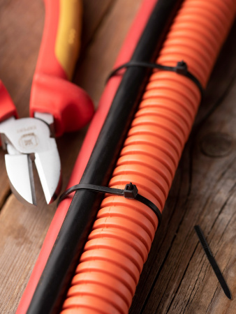 EKF Basic Хомут нейлоновый черный (2,5х180) (100шт.)