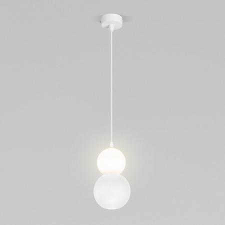 Подвесная люстра Polar 50251/1 LED белый Eurosvet Polar