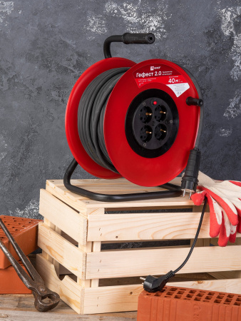 EKF PROxima Удлинитель на катушке "Гефест 2.0" 4 гнезда 40м с заземлением и предохранителем КГ 3*2,5 16А/3,5кВт