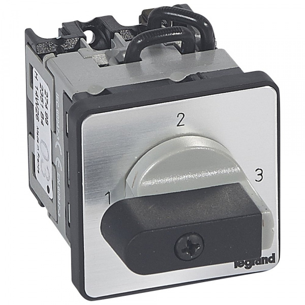 Legrand Трехпозиционный переключатель без положения ''0'' PR 17 1П 3 контакта крепление на дверце