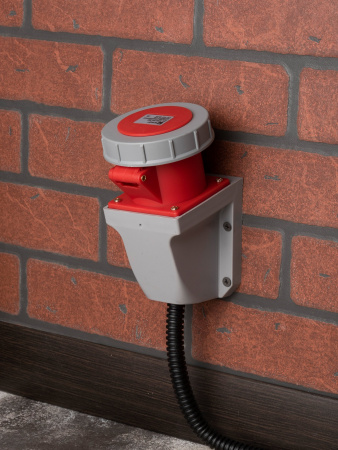 EKF PROxima Розетка стационарная наружная 1242 3Р+РЕ 32А 380В IP67