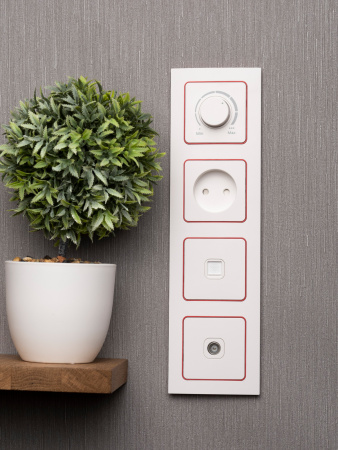 EKF PROxima Стокгольм Белый Линия красная Рамка 4-ая