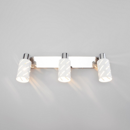 Настенный светильник 20090/3 белый / хром Eurosvet Fente