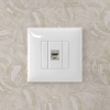 DKC Avanti Компьютерная розетка RJ-45 без шторки в стену, кат.5e одинарная экранированная, Белое облако