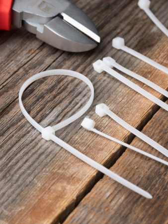 EKF Basic Хомут нейлоновый (2,5х180) (100шт.)