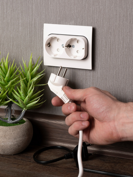 EKF PROxima Стокгольм Белый Розетка 2-ая с/з, со шторками, 16А