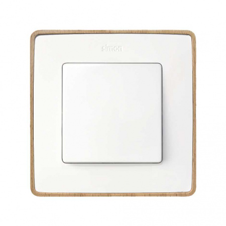 Simon 82 Detail Белый, основание дерево Рамка 1-ая