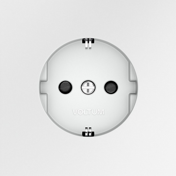 Розетка встраиваемая VOLTUM S70 с заземлением и защитными шторками, 16А, (белый матовый)