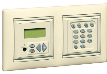 Legrand Valena Крем Рамка 2-ая гориз