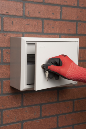 EKF PROxima Щит распред. навесной ЩРН-12 с шинами (220х300х120) IP31