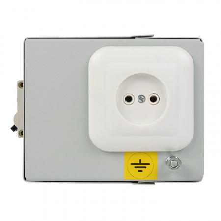 EKF Basic Ящик с понижающим трансформатором ЯТП 0,25кВА 220/36В (3 автомата)