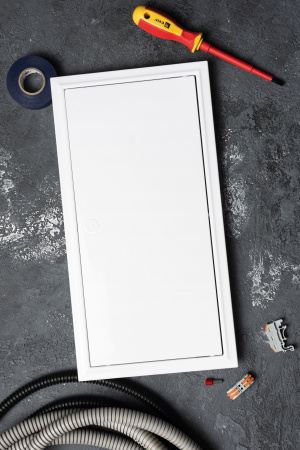 EKF Basic Люк ревизионный пластик с нажим. замком 200х400 (ШхВ внутр.)