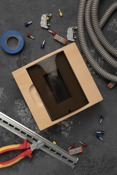 EKF PROxima Щит распределительный навесной ЩРН-П- 8 светлое дерево IP41