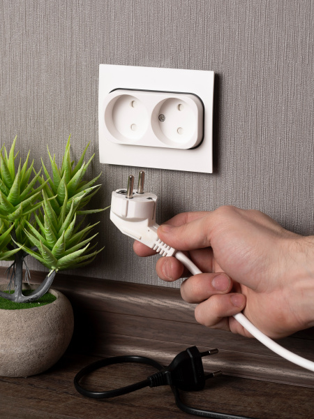 EKF PROxima Стокгольм Белый Розетка 2-ая б/з, со шторками, 10А