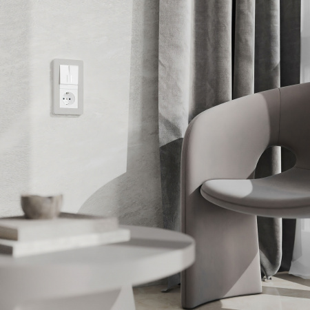 Рамка из поликарбоната на 2 поста Split дымчатый/белый, soft-touch W0023067