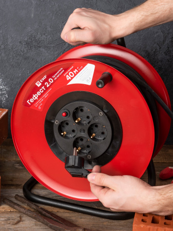 EKF PROxima Удлинитель на катушке "Гефест 2.0" 4 гнезда 40м с заземлением и предохранителем КГ 3*2,5 16А/3,5кВт