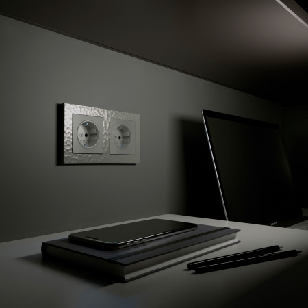 Рамка из поликарбоната на 2 поста Hammer серебряный W0022406