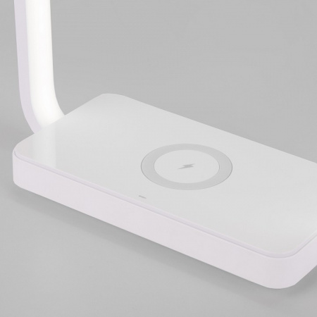 Светодиодная настольная лампа 80502/1 белый Eurosvet Frame