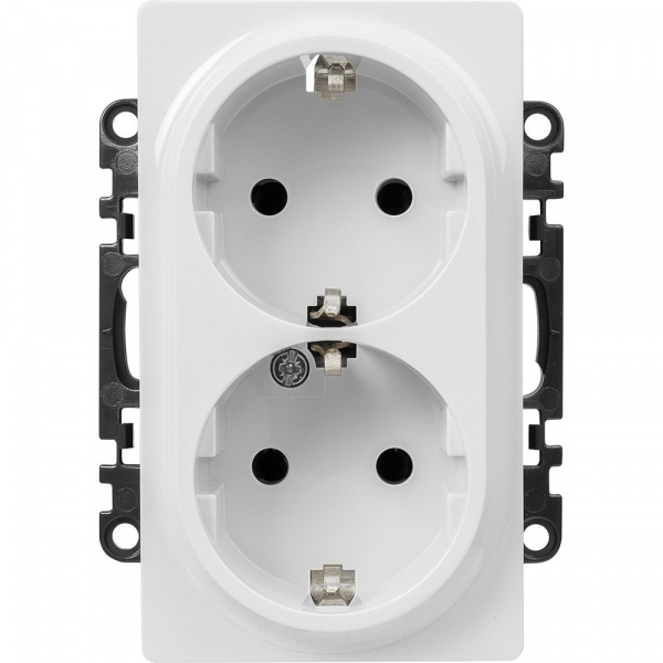 Legrand Valena LIFE DIY Бел Розетка 2-ая с/з с защитными шторками, безвинт.зажим
