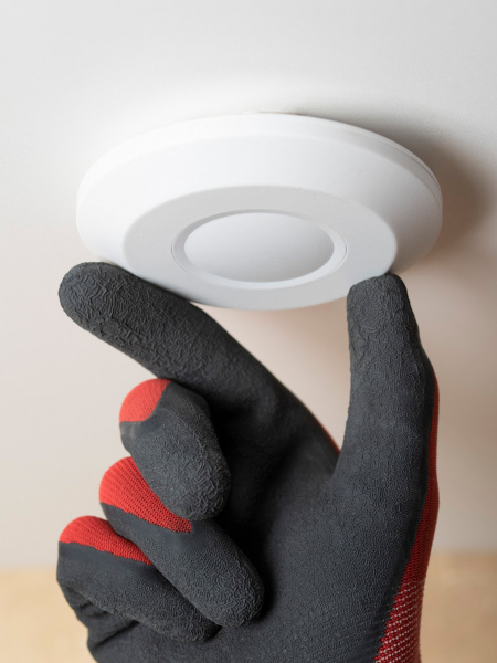 EKF PROxima Микроволновый датчик движения бел. 2000Вт 360гр. до 20м IP20 MW-705