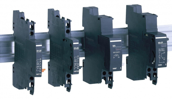 SE Acti 9 NG125 Расцепитель MN 230В