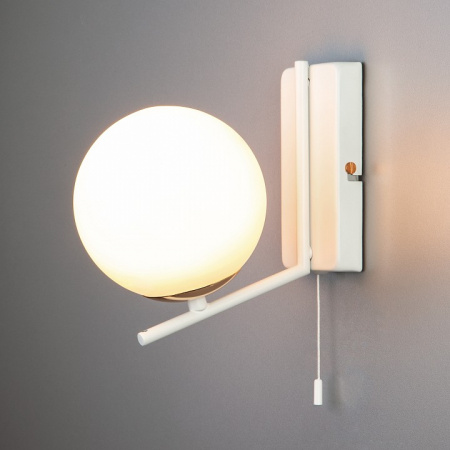 Бра Lucas 70092/1 белый Eurosvet Lucas