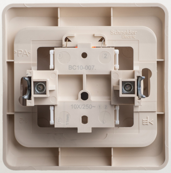 SE Этюд Крем Переключатель 1-клавишный с подсветкой