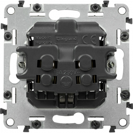 Legrand Valena Мех IN'MATIC Розетка с/з, винт.зажим