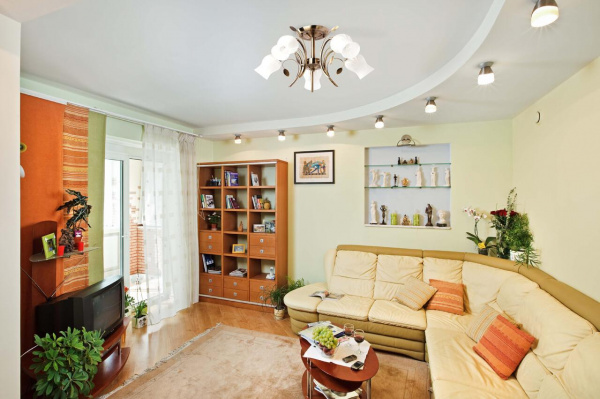 Потолочная люстра MW-Light Флора 256018205