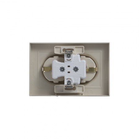 SE AtlasDesign Беж Розетка с/з двойная, 16А, в сборе