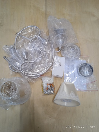 Классическая люстра с абажурами 60069/5 серебро Eurosvet Incanto