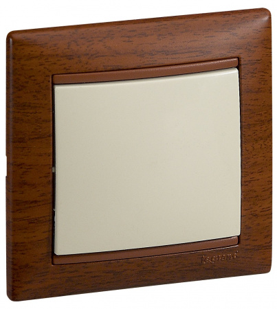 Legrand Valena Крем Переключатель 1-клавишный