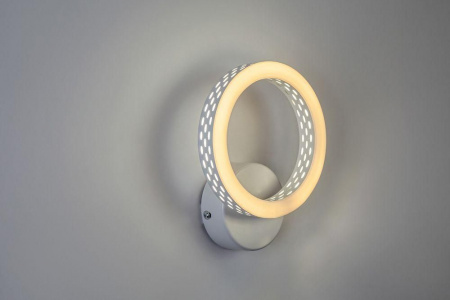 Настенный светильник Escada10240/1LED